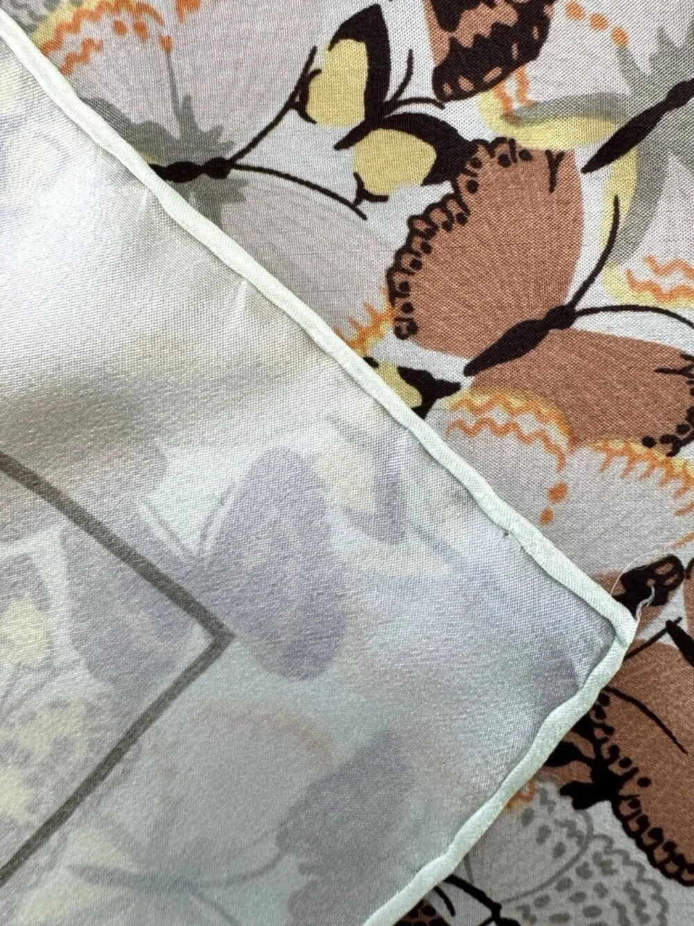 Echo vintage silk